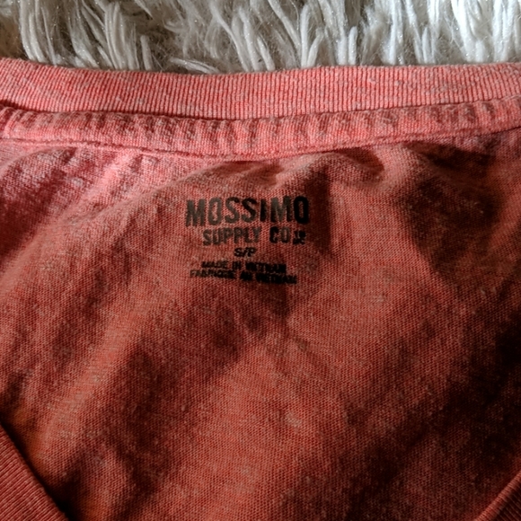 Orange tee shirt - Picture 2 of 3